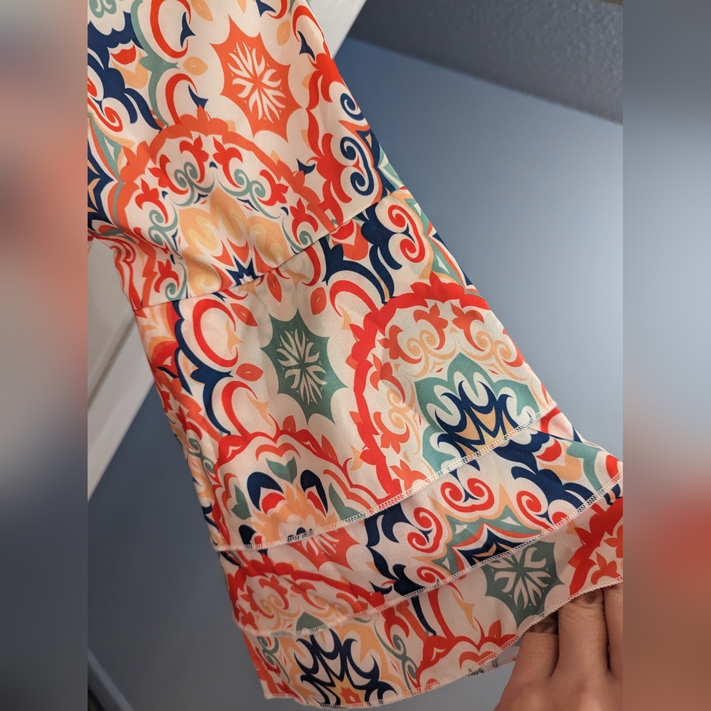 Colorful Red And Blue Short Boho Dress with flare sleeves size medium - Picture 4 of 8